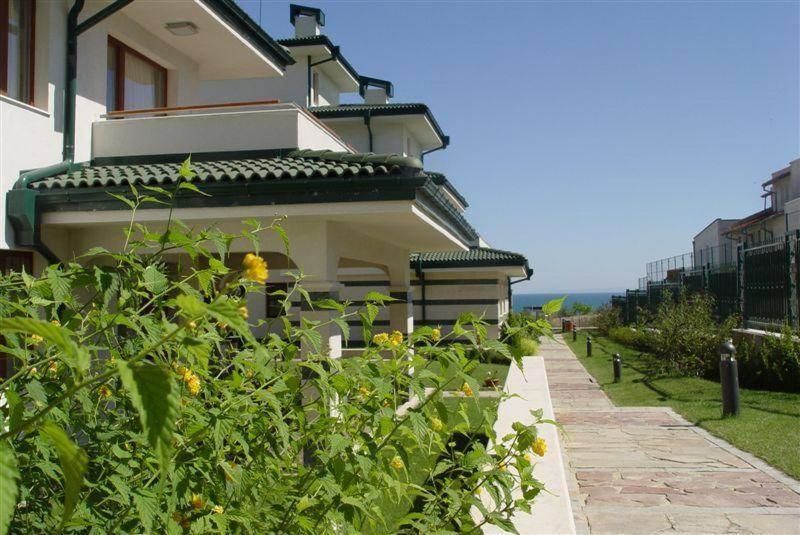 Курортные отели Emerald Beach Resort & Spa Равда-28