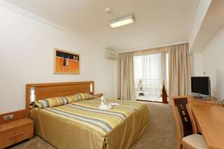 Курортные отели Emerald Beach Resort & Spa Равда Апартаменты с 1 спальней и балконом (для 2 взрослых и 2 детей)-4