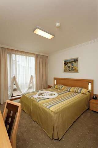 Курортные отели Emerald Beach Resort & Spa Равда Апартаменты с 1 спальней и балконом (для 2 взрослых и 2 детей)-5
